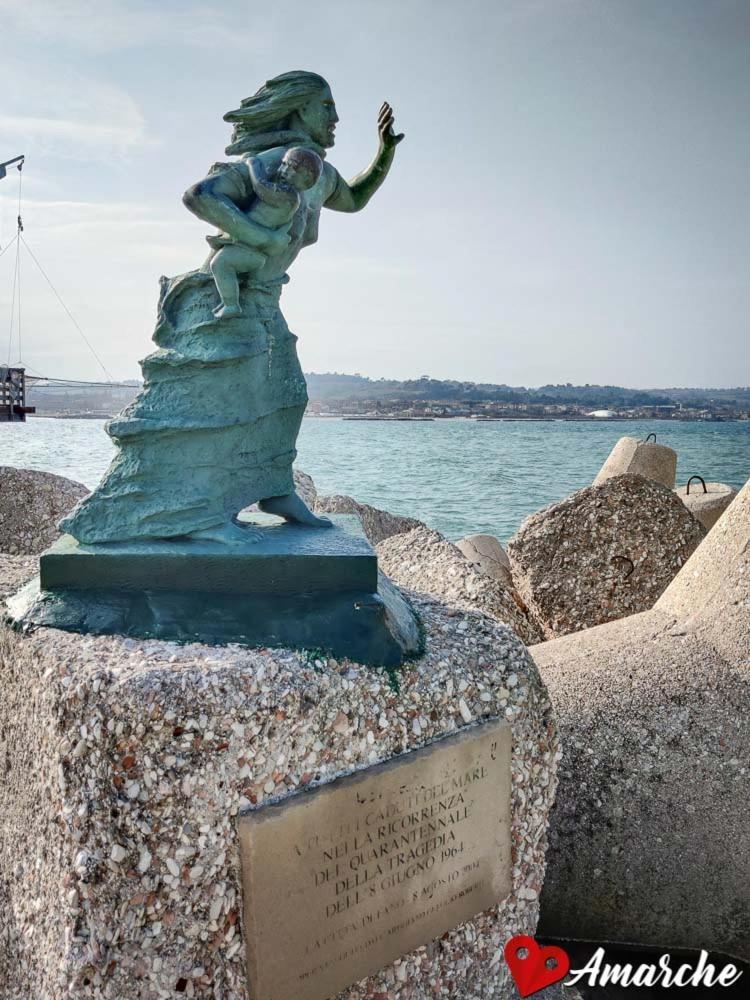 La Casetta Del Marinaio Fano Buitenkant foto